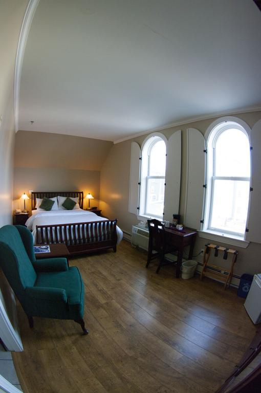 Lunenburg Arms Hotel Zewnętrze zdjęcie