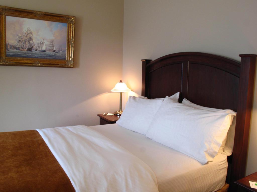 Lunenburg Arms Hotel Zewnętrze zdjęcie